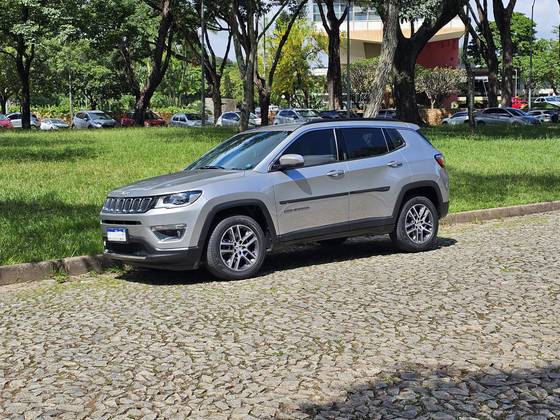 JEEP COMPASS 2.0 16V FLEX SPORT AUTOMÁTICO